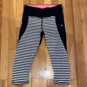 Lululemon Capri Leggings Size 4
